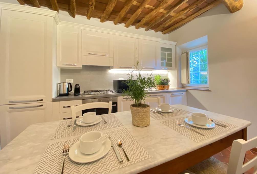 Relax&Business Wi-Fi, Tv Hd, Parcheggio Gratuito Villa Capannori Exterior foto