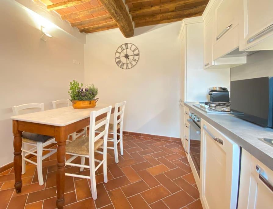 Relax&Business Wi-Fi, Tv Hd, Parcheggio Gratuito Villa Capannori Exterior foto