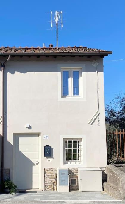 Relax&Business Wi-Fi, Tv Hd, Parcheggio Gratuito Villa Capannori Exterior foto